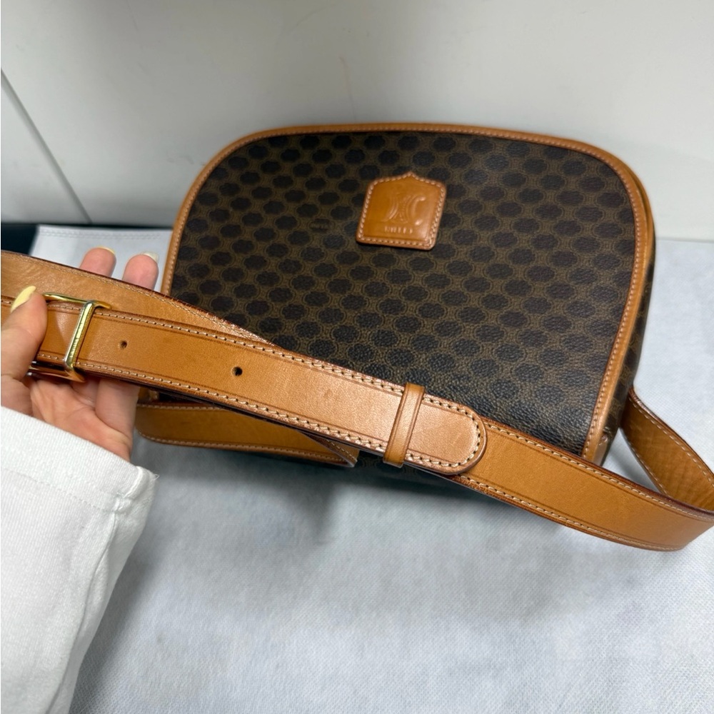 Celine Tan Leather Interior Bag - Picture 15 of 16